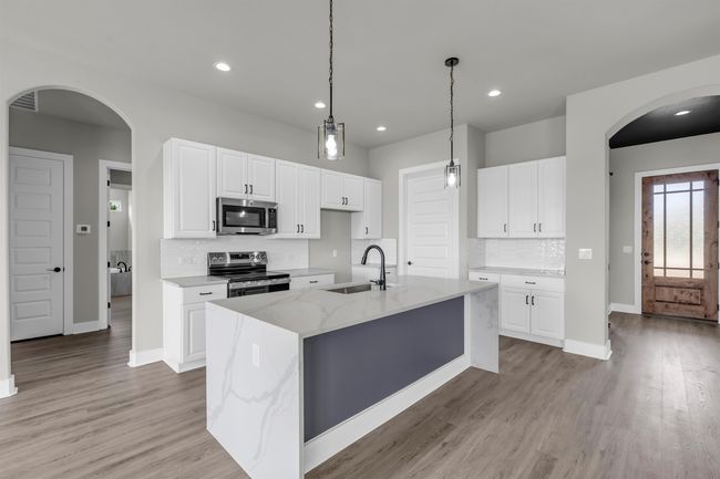 112 Rosebud Ranch Rd, House other with 5 bedrooms, 2 bathrooms and null parking in Bertram TX | Image 6