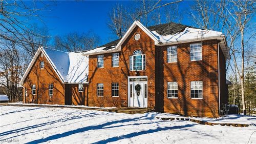 330 Northlake Dr, Vincent, OH, 45784-5597 | Card Image