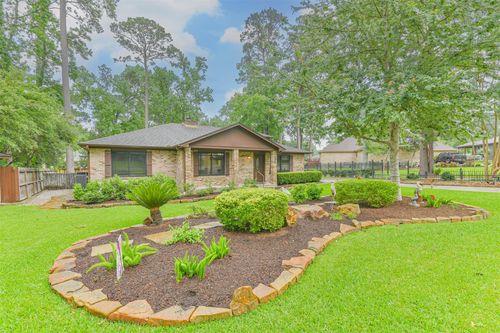 252 Springs Edge Dr, Montgomery, TX, 77356-9048 | Card Image