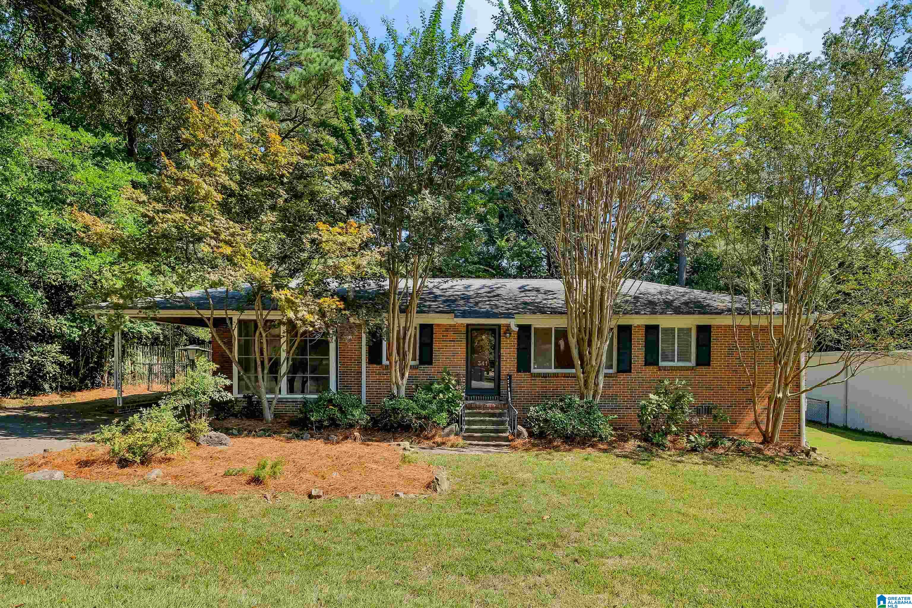 Linda Ave, Hoover, AL 35226