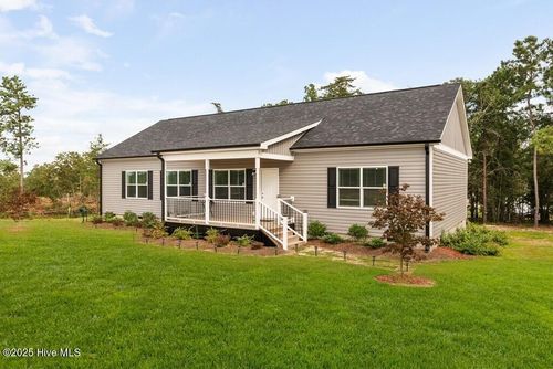1368 Boyd Lake Rd, Hamlet, NC, 28345-8025 | Card Image