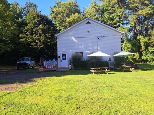 330 Mcclellan St, Cambridge Springs, PA, 16403-1022 | Card Image