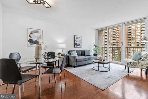 apt-703-880 N Pollard St, ARLINGTON, VA, 22203-1748 | Card Image