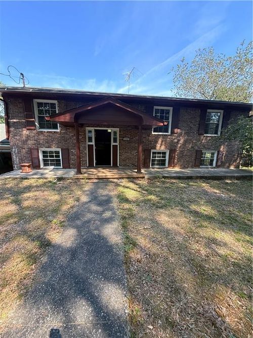 1804 Carla Dr, Morrow, GA, 30260-1830 | Card Image