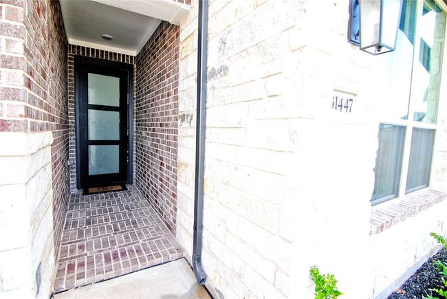 31447 Golden Cliffs Ln, House other with 5 bedrooms, 3 bathrooms and 2 parking in Fulshear TX | Image 4