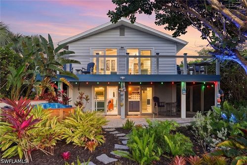 193 Cocohatchee St, Naples, FL, 34110-1608 | Card Image