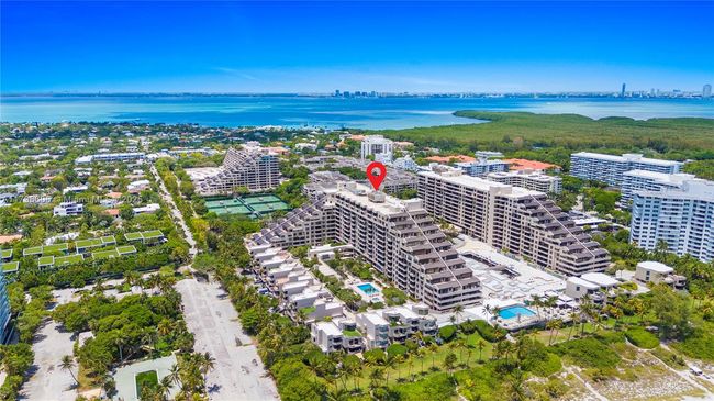 APT-633 - 201 Crandon Blvd, Condo with 2 bedrooms, 2 bathrooms and null parking in Key Biscayne FL | Image 43