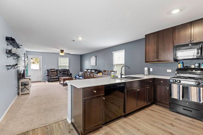 12 Trinity Cir, House other with 4 bedrooms, 3 bathrooms and 2 parking in Lockhart TX | Image 9