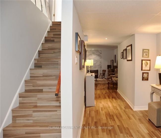 1 - 195 Wilson St W, House other with 2 bedrooms, 4 bathrooms and 2 parking in Ancaster ON | Image 26