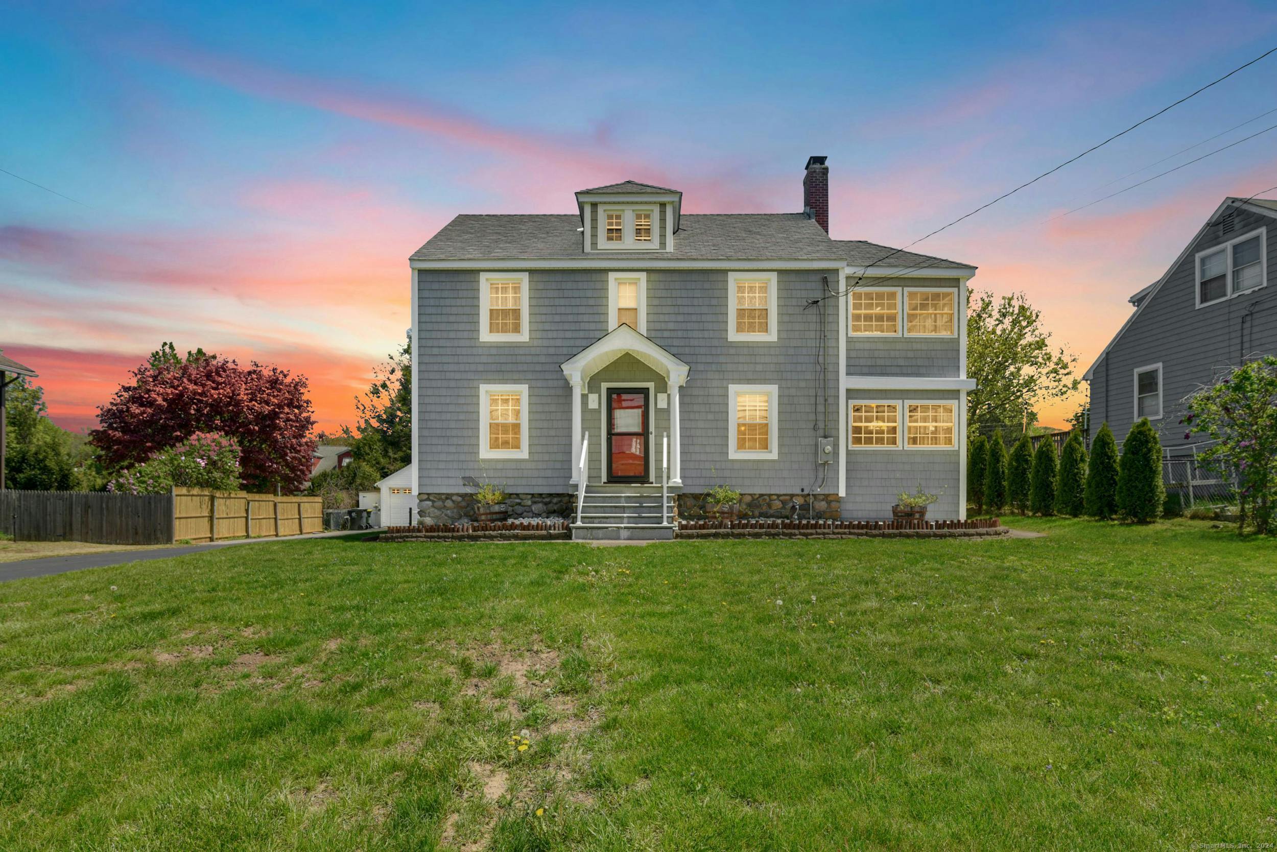 Main St, Seymour, CT 06483