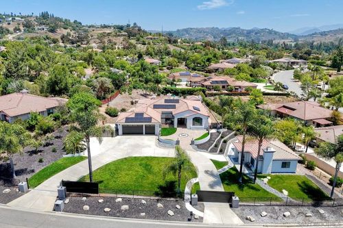 3724 Cedar Vale Way, Fallbrook, CA, 92028-8623 | Card Image