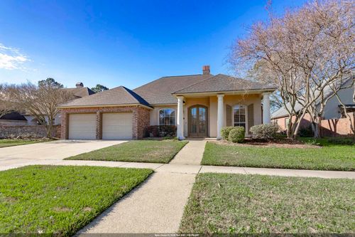 825 Wordsworth Dr, Baton Rouge, LA, 70810 | Card Image