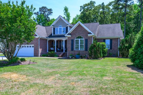 135 Staffordshire Dr, New Bern, NC, 28562-8441 | Card Image