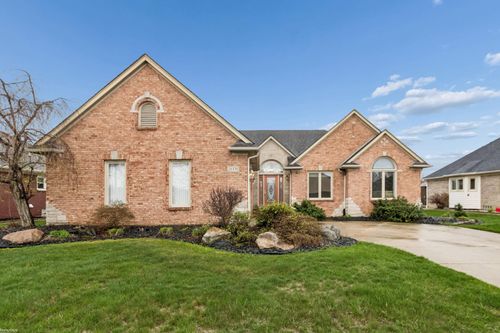 21370 Sabrina Drive, Macomb Township, MI, 48044 | Card Image