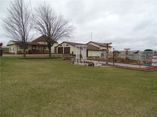 6216 County Road V, Durand, WI, 54736-4908 | Card Image