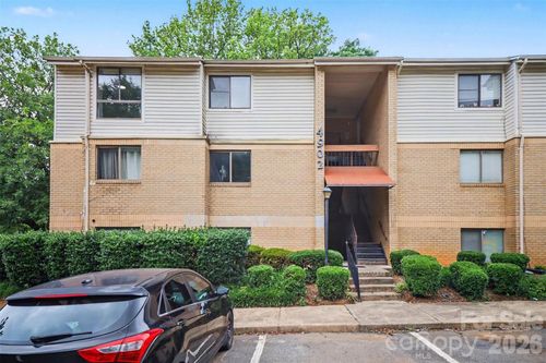 e-4902 Spring Lake Dr, Charlotte, NC, 28212-7332 | Card Image