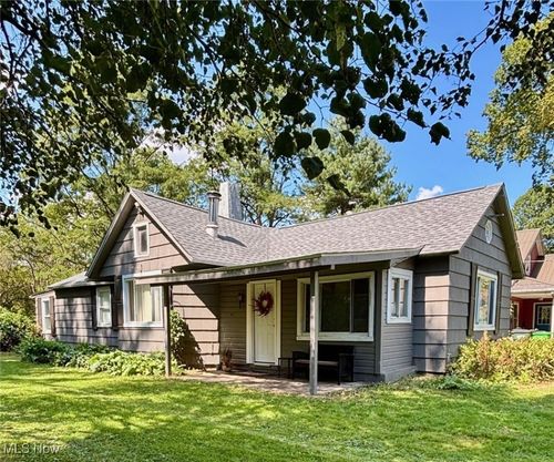 5872 Main St, Peninsula, OH, 44264-9618 | Card Image