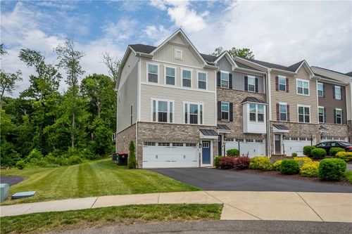 160 Cole Dr, Mc Kees Rocks, PA, 15136-4103 | Card Image