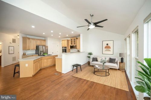 6031 Gholson Bridge Ct, MANASSAS, VA, 20112-5481 | Card Image