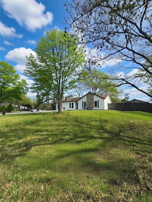 4796 Kellys Mill Dr Nw, Lilburn, GA, 30047-3726 | Card Image