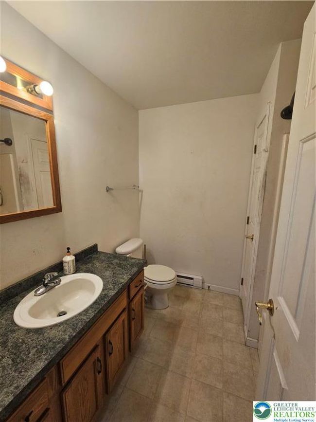 178 Sparrow Ln, House other with 3 bedrooms, 2 bathrooms and null parking in Jim Thorpe PA | Image 9
