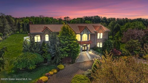 8 Tiberon Dr, Holmdel, NJ, 07733-2603 | Card Image