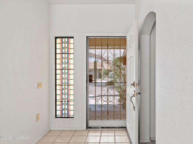 05-Front Entry | Image 5