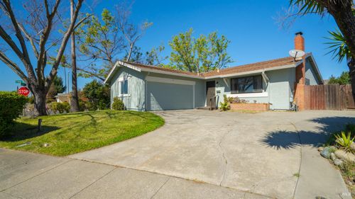 1312 Sutter Ct, Fairfield, CA, 94533-2516 | Card Image