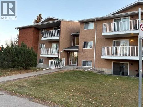 104-41 Bennett St, Red Deer, AB, T4R1V4 | Card Image