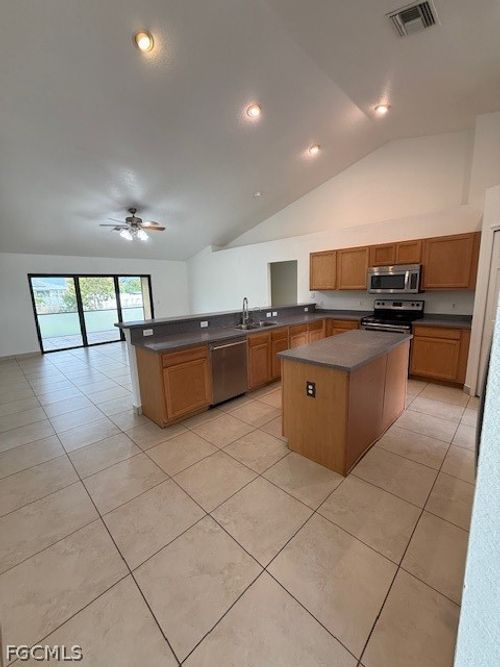 3925 E Gator Cir, Cape Coral, FL, 33909-7360 | Card Image