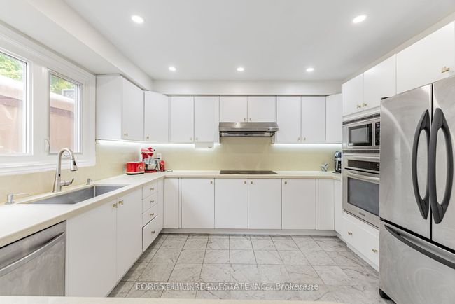 1 Bronte Rd, House other with 8 bedrooms, 6 bathrooms and 6 parking in Thornhill ON | Image 15