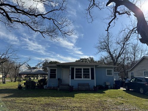 2103 3rd Ave N, Texas City, TX, 77590-7213 | Card Image