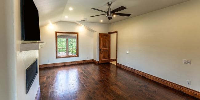 439 W Boot Ranch Rdg, House other with 6 bedrooms, 7 bathrooms and 2 parking in Fredericksburg TX | Image 14