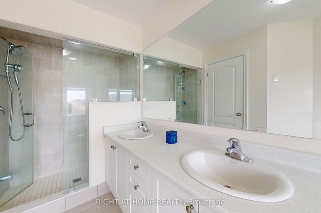 9 John Smith St, House attached with 5 bedrooms, 5 bathrooms and 3 parking in Holland Landing ON | Image 12