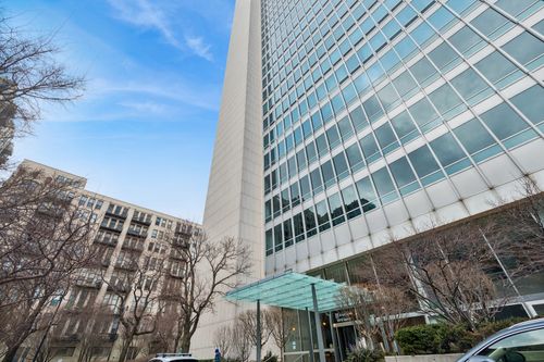 unit-1108-500 W Superior St, Chicago, IL, 60654-8138 | Card Image