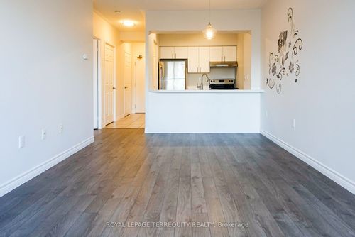 702-887 Bay St, Toronto, ON, M5S3K4 | Card Image