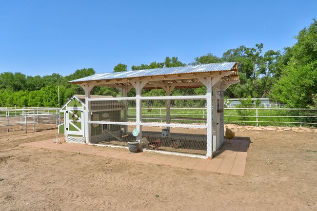 355 Esperanza Dr, House other with 4 bedrooms, 2 bathrooms and null parking in Bosque Farms NM | Image 16