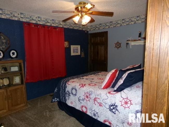 2225 Route 34, House other with 4 bedrooms, 2 bathrooms and null parking in Rosiclare IL | Image 22