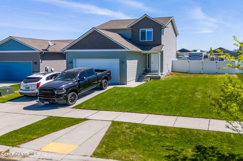8848 N Mountainshire Rd, Post Falls, ID, 83854-0215 | Card Image