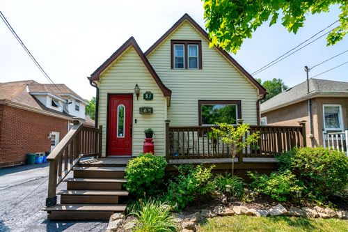 51 Wallace Ave S, Welland, ON, L3B1R4 | Card Image
