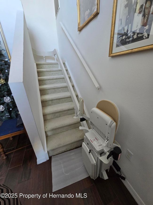 9276 Elm Ct, House other with 6 bedrooms, 5 bathrooms and null parking in SPRING HILL FL | Image 15