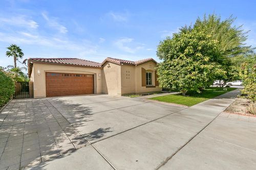 46211 Roadrunner Ln, La Quinta, CA, 92253-4333 | Card Image