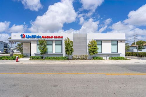 875 E 41st St, Hialeah, FL, 33013 | Card Image