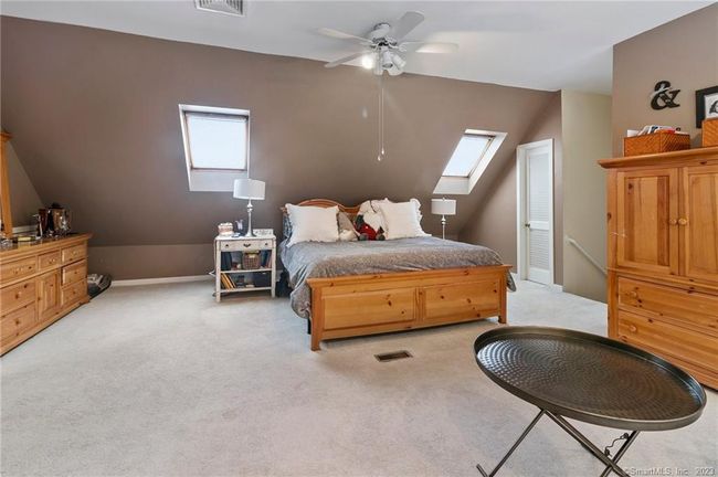 48 Dry Bridge Rd, House other with 5 bedrooms, 4 bathrooms and 5 parking in Canton CT | Image 22