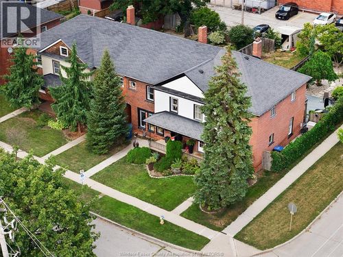 1092 Monmouth Rd, Windsor, ON, N8Y3L7 | Card Image