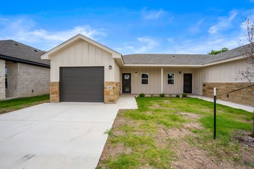 410 W Avenue C, Copperas Cove, TX, 76522-1664 | Card Image