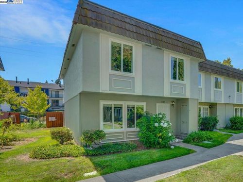 3145 Tonopah Ct, Pleasanton, CA, 94588-4026 | Card Image