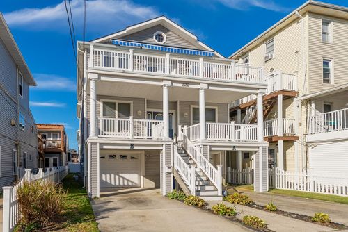 b-222 E Spencer Ave, Wildwood, NJ, 08260-4746 | Card Image