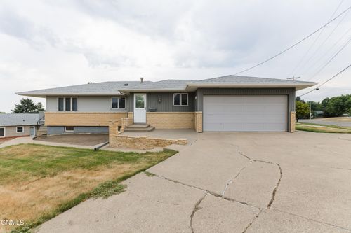 1616 17th Street, Bismarck, ND, 58501 | Card Image