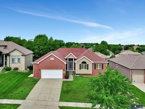 4911 S 76th St, Lincoln, NE, 68516-6749 | Card Image